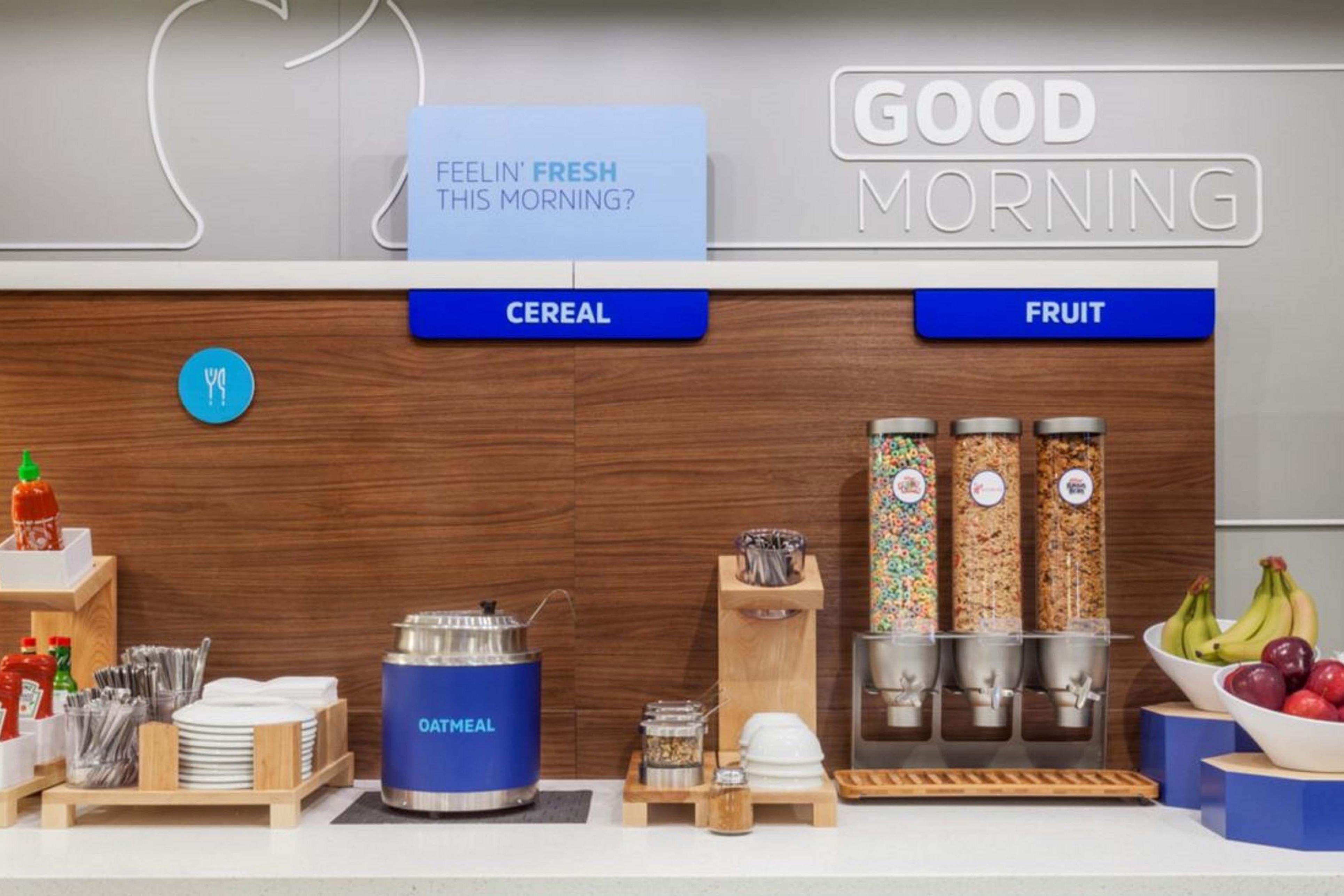 Holiday Inn Express And Suites Calgary University By Ihg Exteriör bild