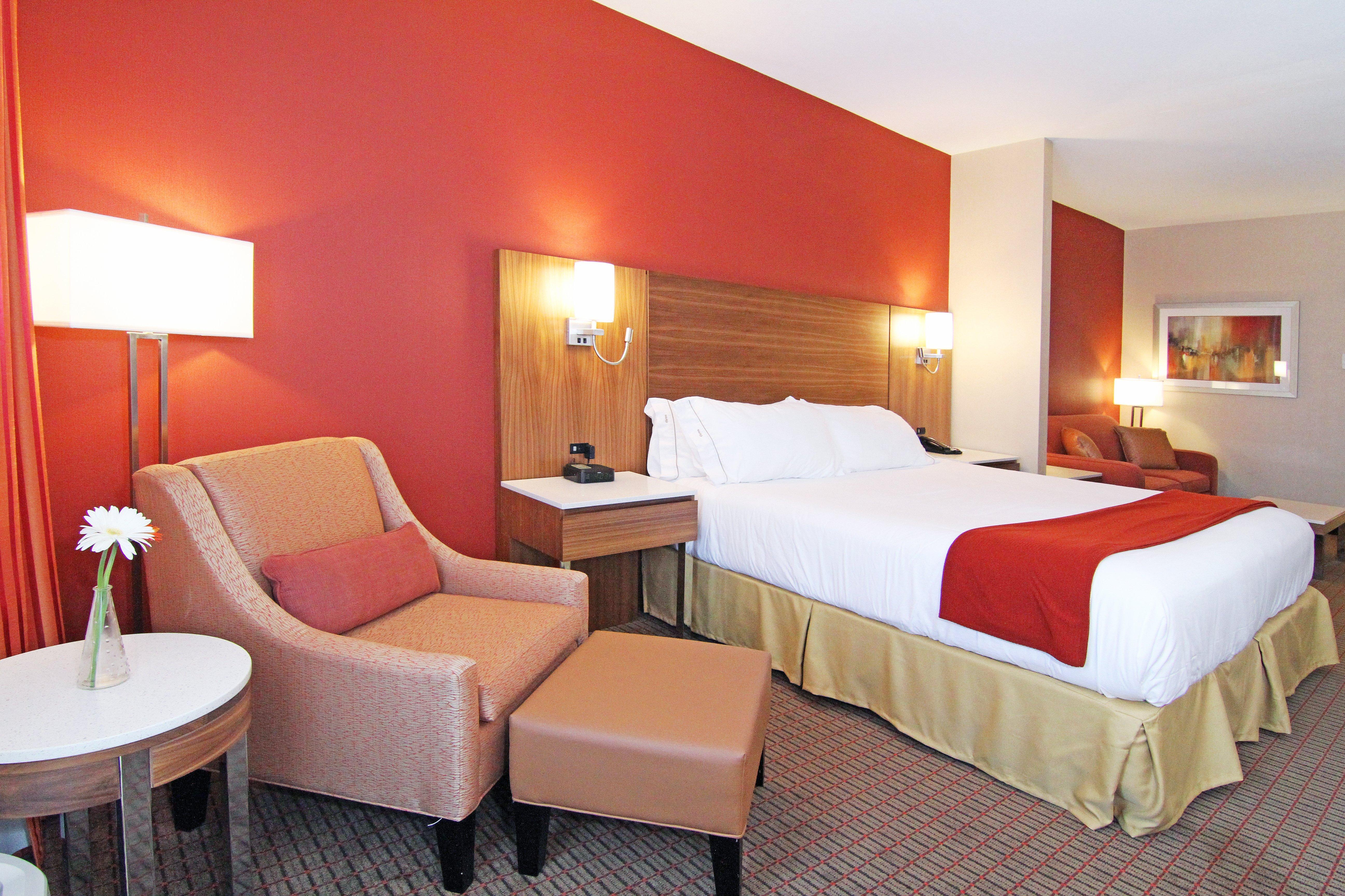 Holiday Inn Express And Suites Calgary University By Ihg Exteriör bild