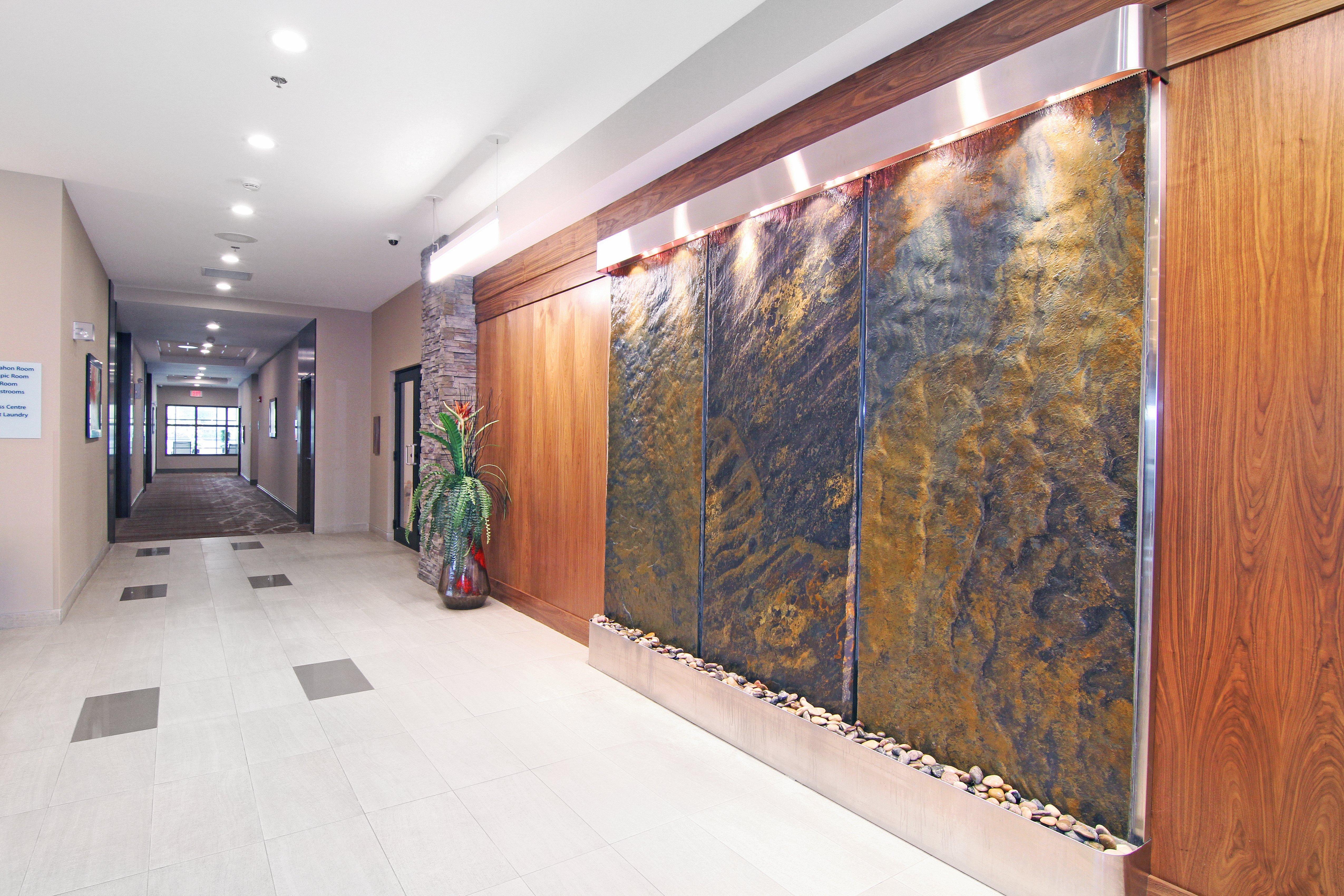 Holiday Inn Express And Suites Calgary University By Ihg Exteriör bild