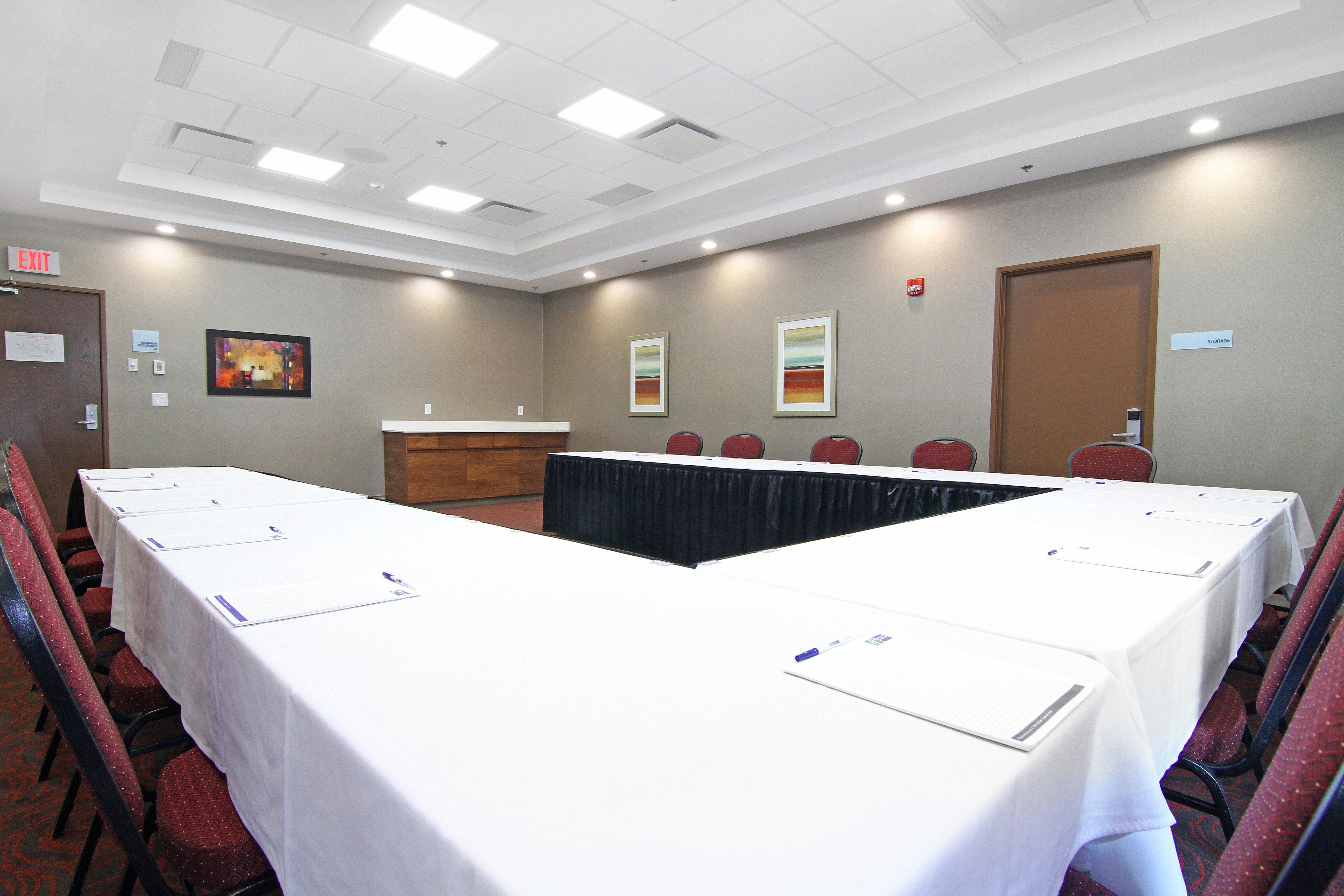Holiday Inn Express And Suites Calgary University By Ihg Exteriör bild