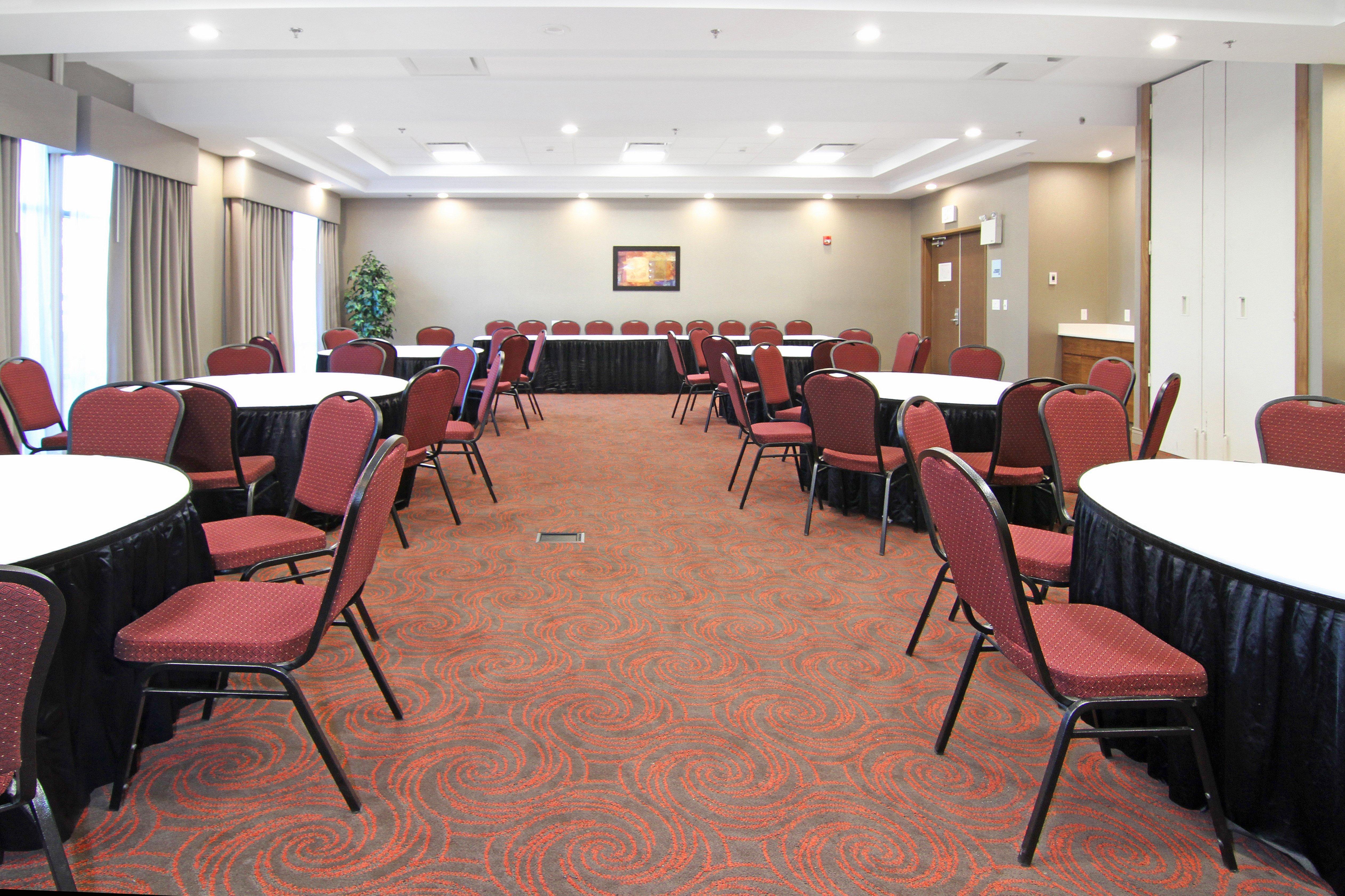 Holiday Inn Express And Suites Calgary University By Ihg Exteriör bild
