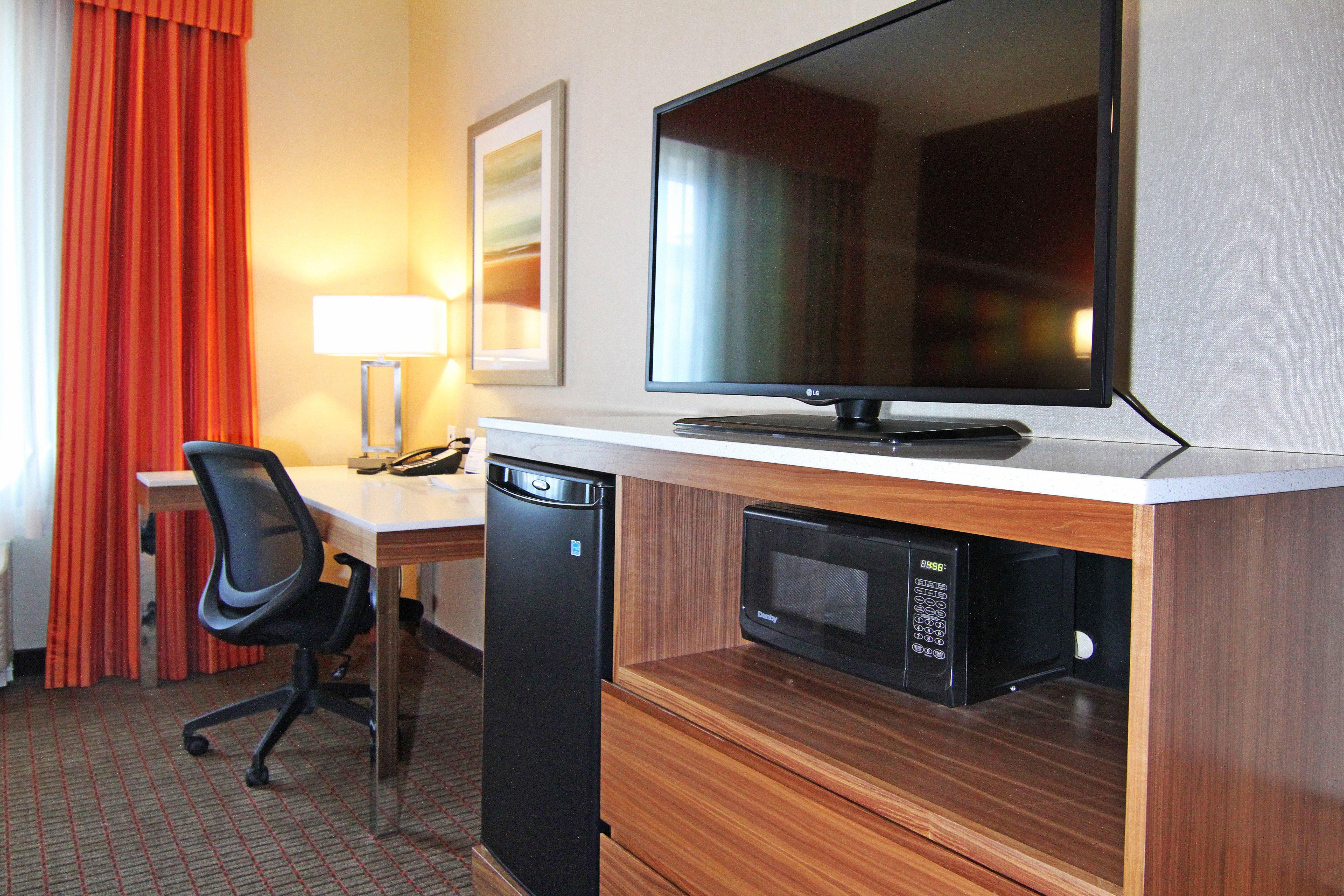 Holiday Inn Express And Suites Calgary University By Ihg Exteriör bild