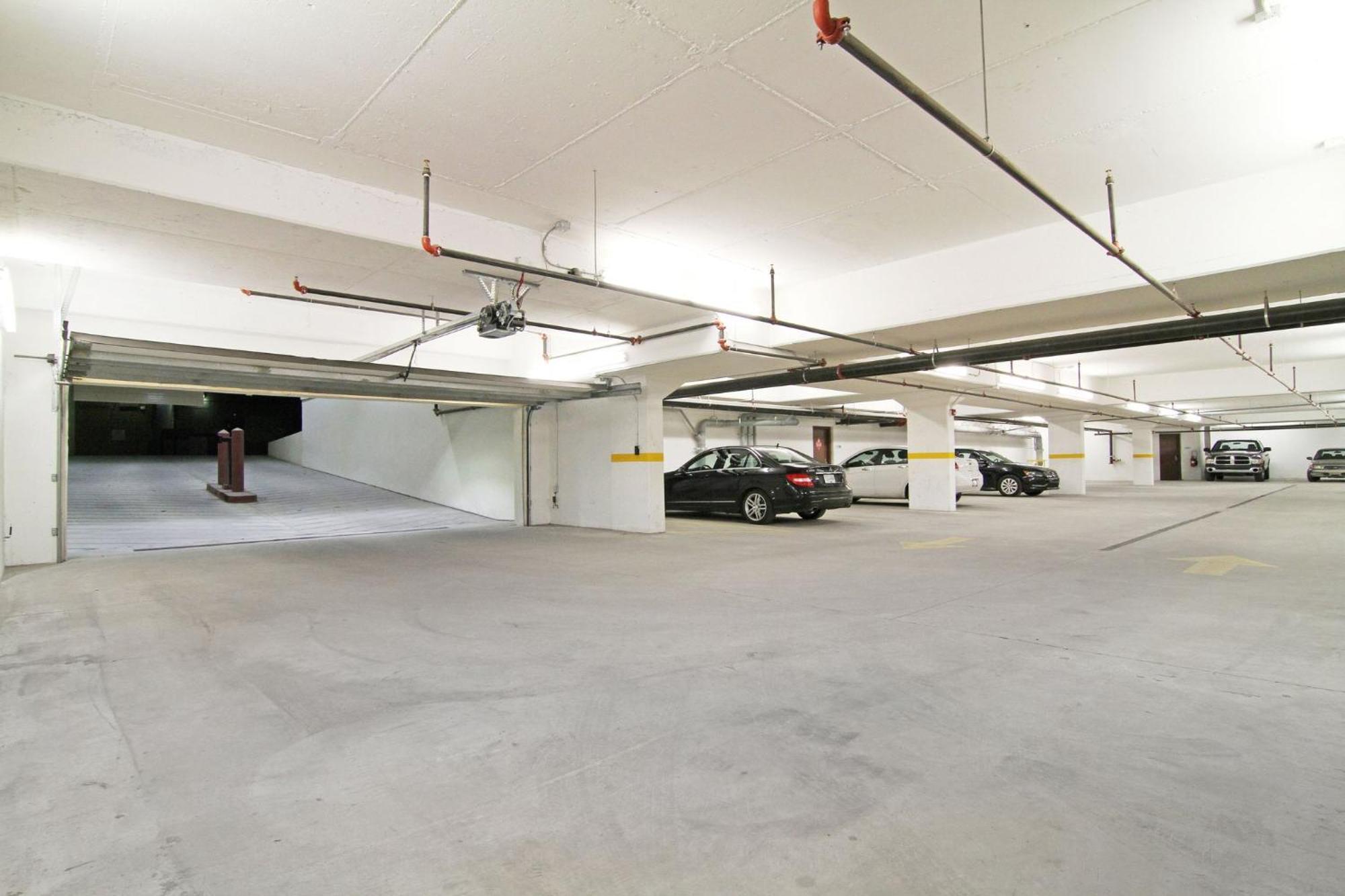 Holiday Inn Express And Suites Calgary University By Ihg Exteriör bild